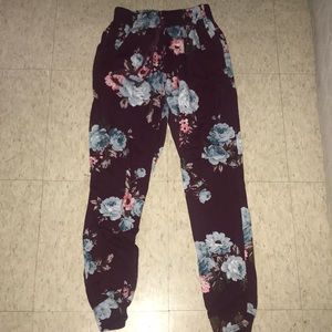 Stretchy floral Joggers